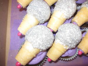 Ice-Cream-Cone-Cupcakes