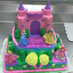 Snow-White-Castle-Cake